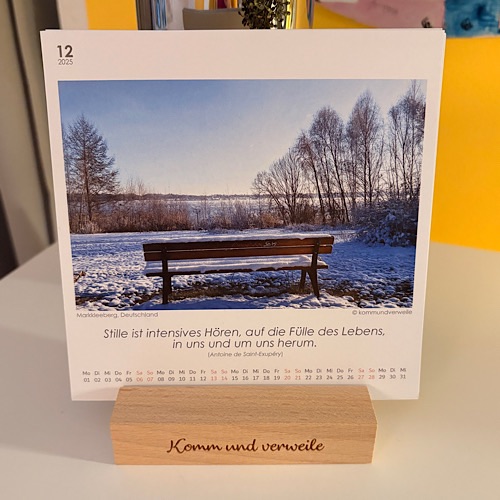 Kalenderbild Dezember Bank im Schnee